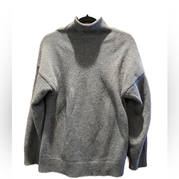 Mock neck sweater - Picture 2 of 2